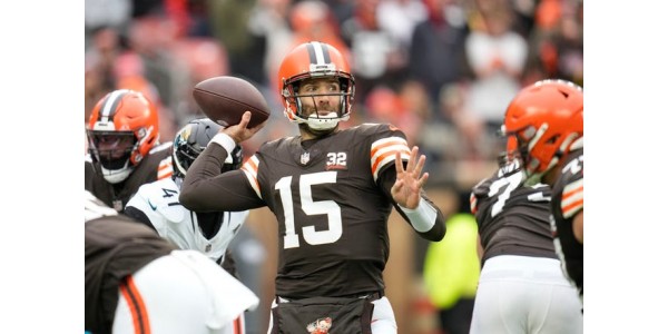 Cleveland Browns har förlorat nästan en hel startuppställning den här säsongen Cleveland Browns har förlorat nästan en hel startuppställning den här säsongen